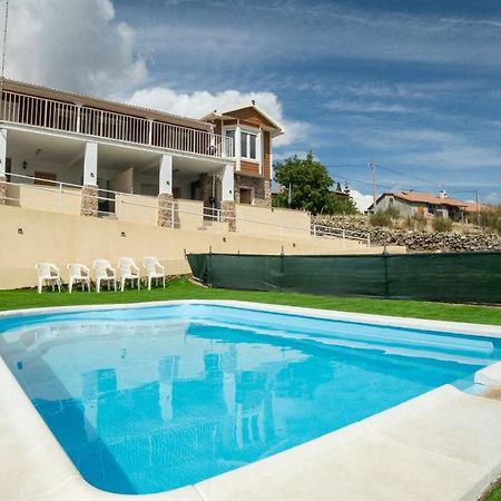 Villa De Gredos ナバレドンダ・デ・グレドス エクステリア 写真