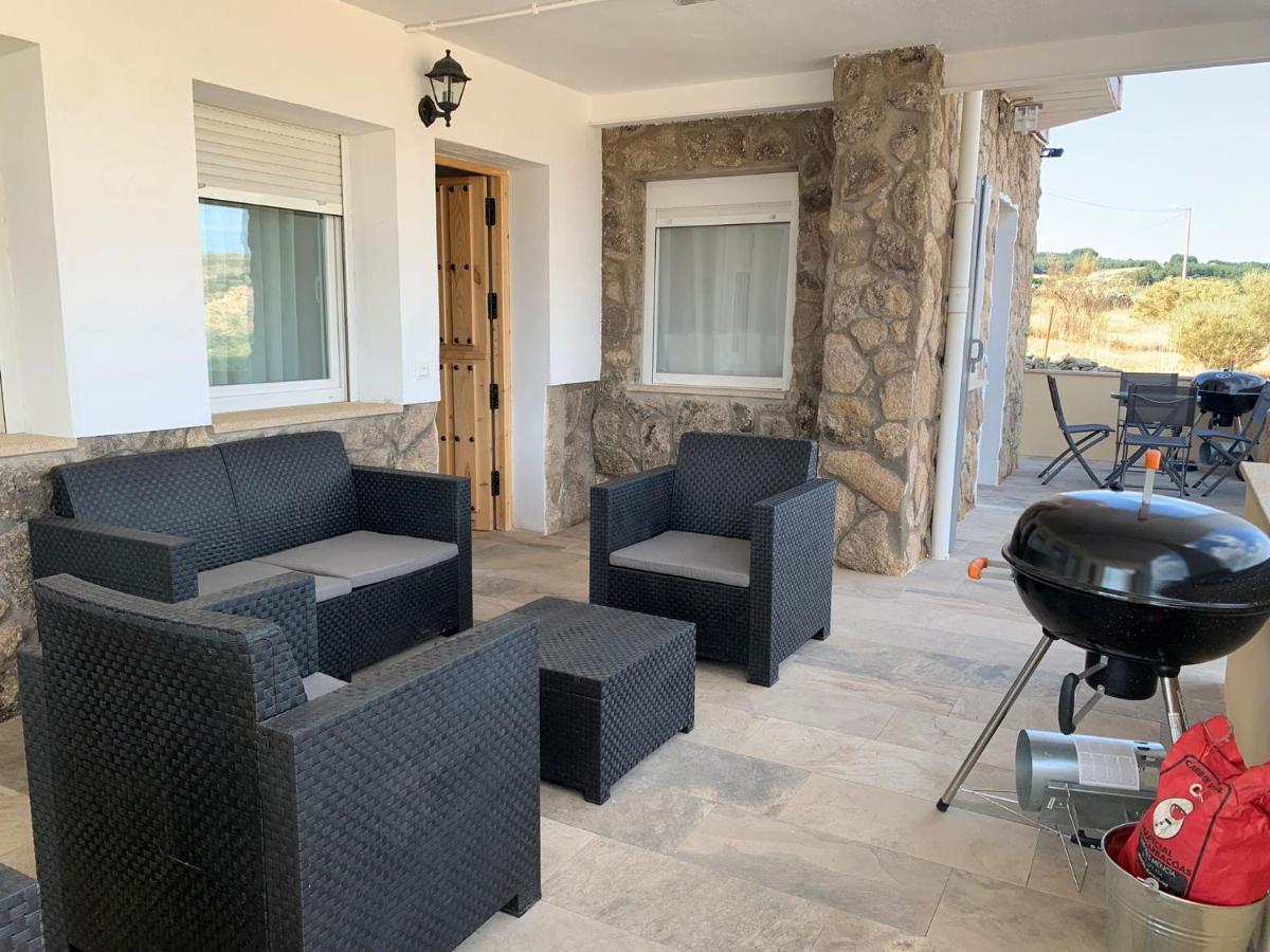 Villa De Gredos ナバレドンダ・デ・グレドス エクステリア 写真