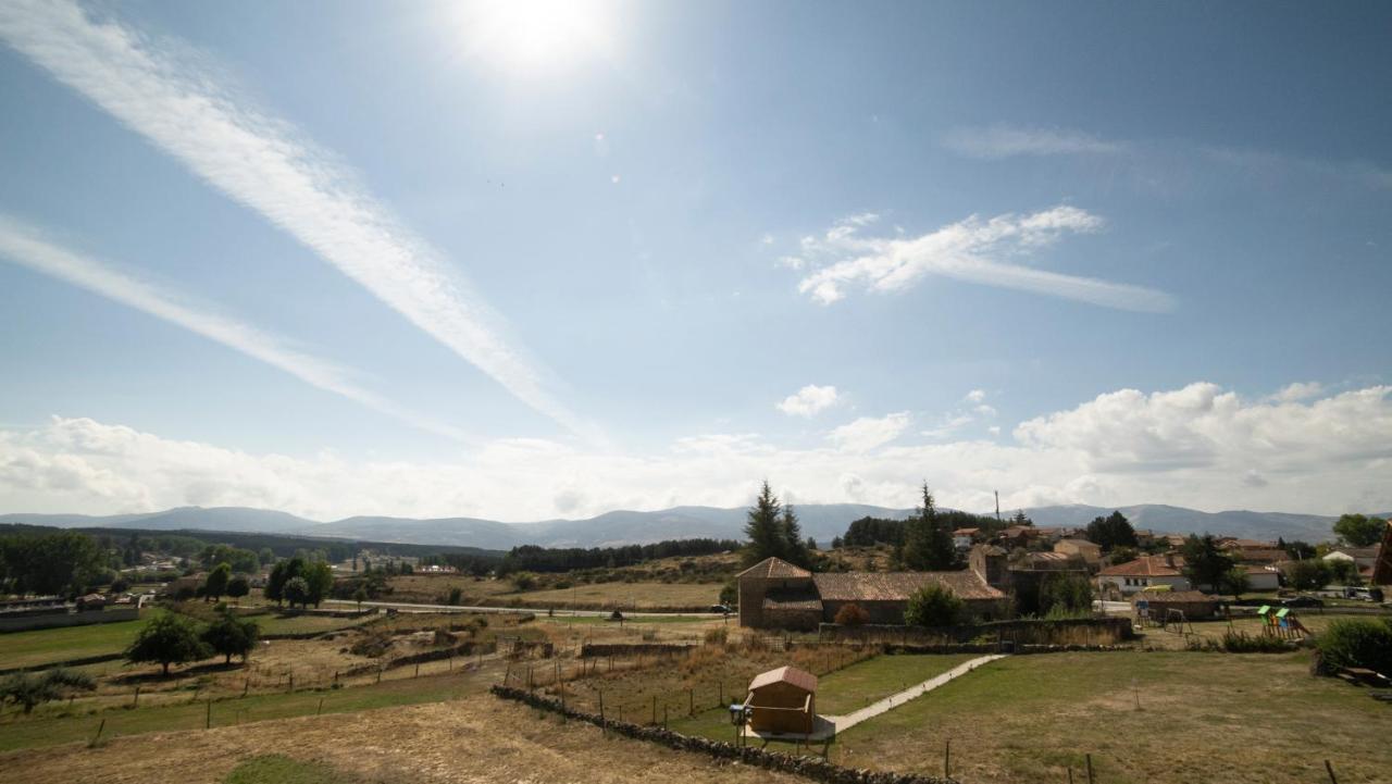 Villa De Gredos ナバレドンダ・デ・グレドス エクステリア 写真
