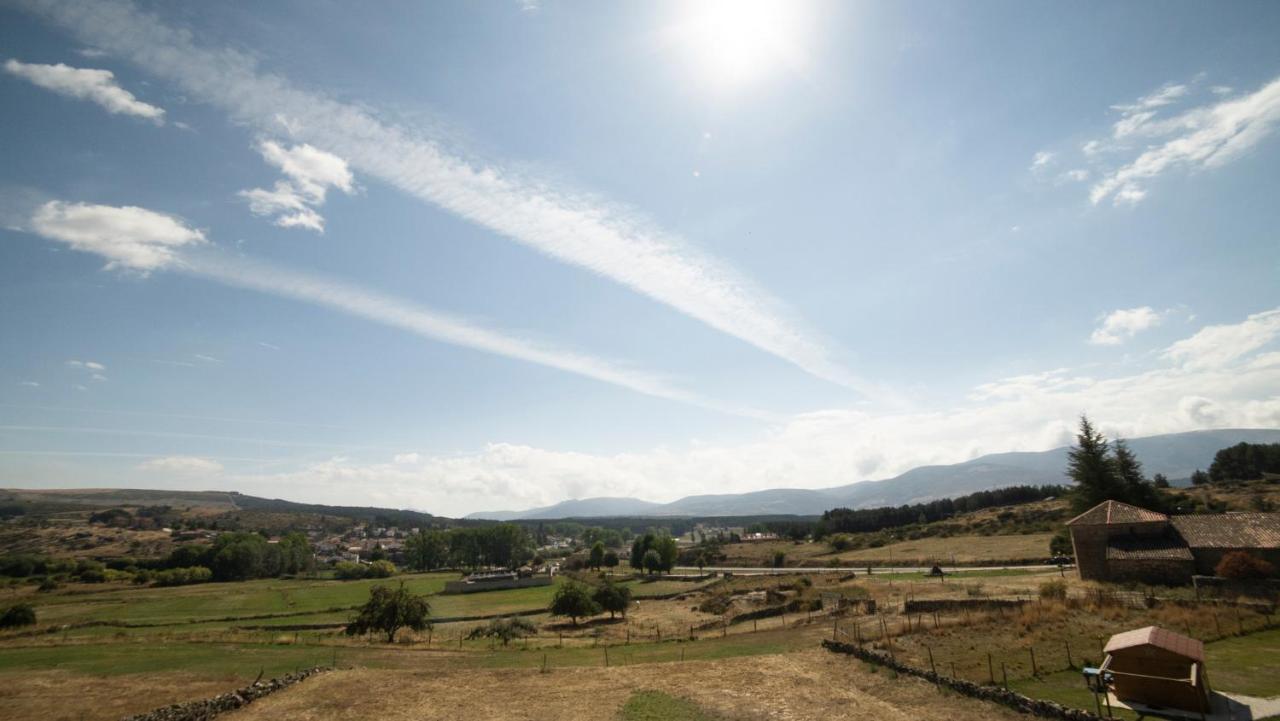 Villa De Gredos ナバレドンダ・デ・グレドス エクステリア 写真